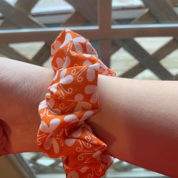 Assorted Scrunchie Bundle - Picture 3 of 4